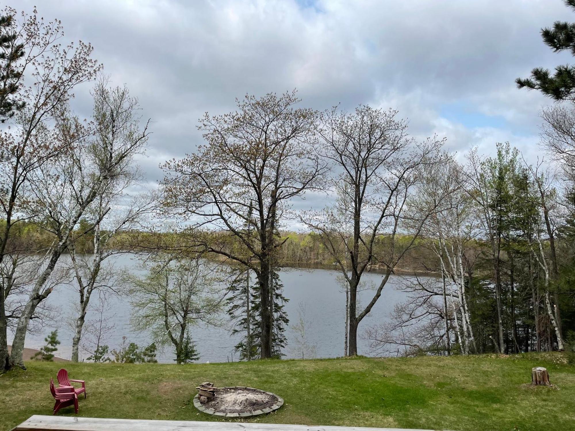 Hanging Horn Lakeside Resort Moose Lake Екстериор снимка