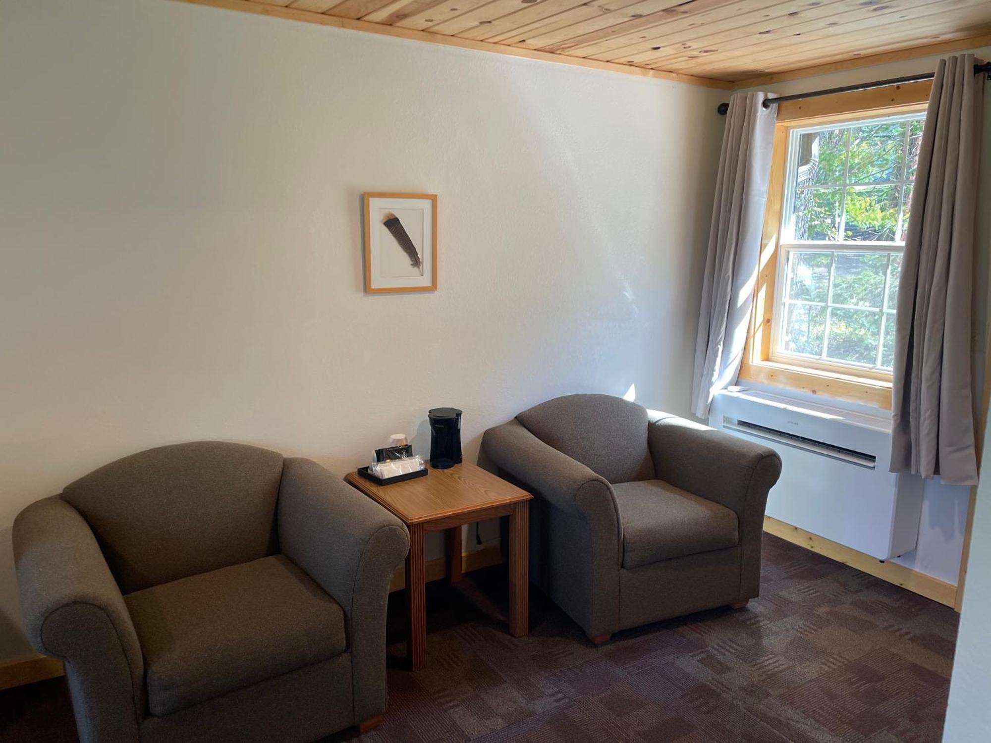 Hanging Horn Lakeside Resort Moose Lake Екстериор снимка