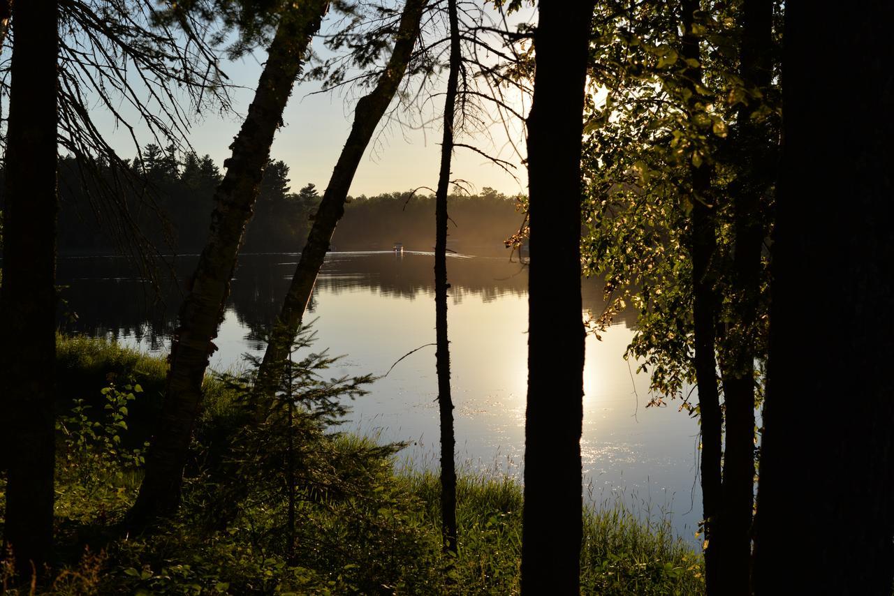 Hanging Horn Lakeside Resort Moose Lake Екстериор снимка